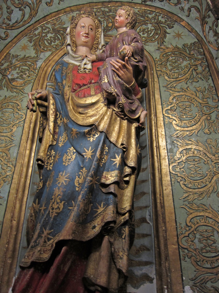 Madonna and Child Figures, Trascoro